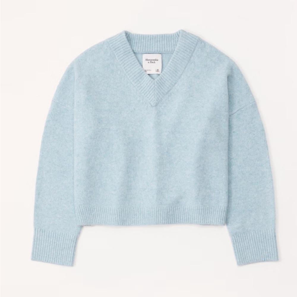 Brand New Abercrombie Wedge V-Neck Sweater